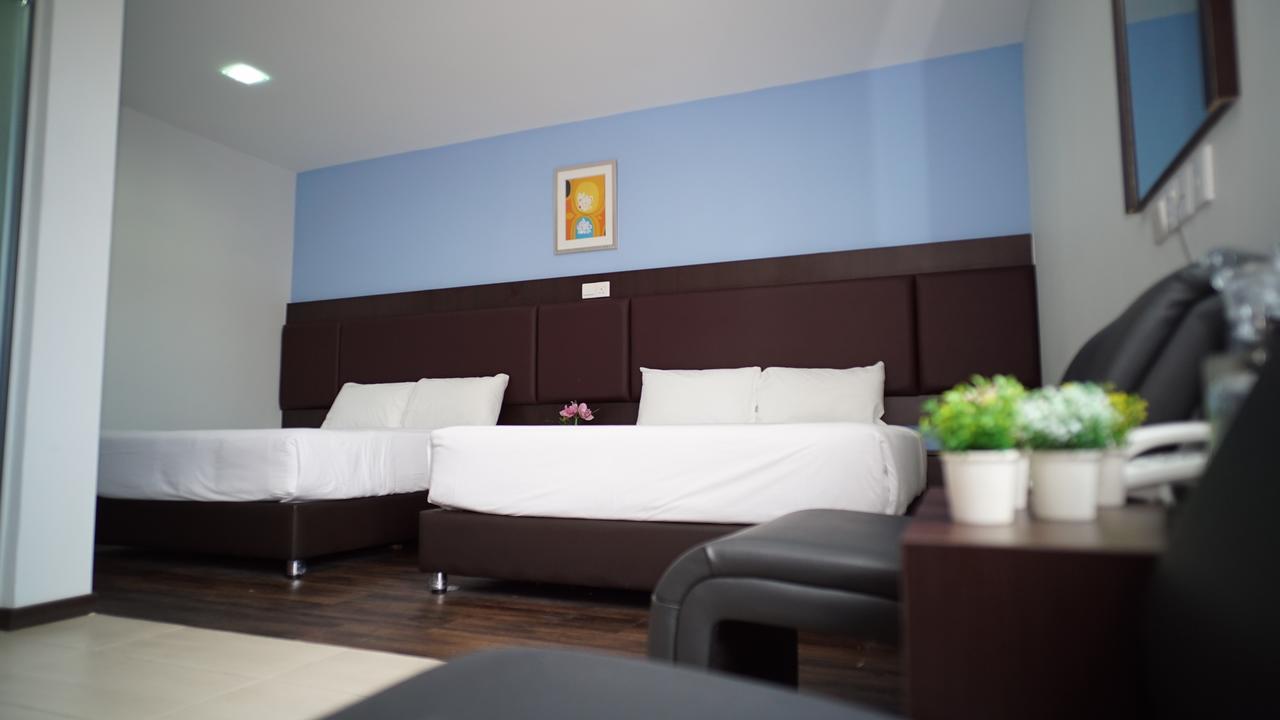 Hotel Cascada Kota Tinggi Ngoại thất bức ảnh